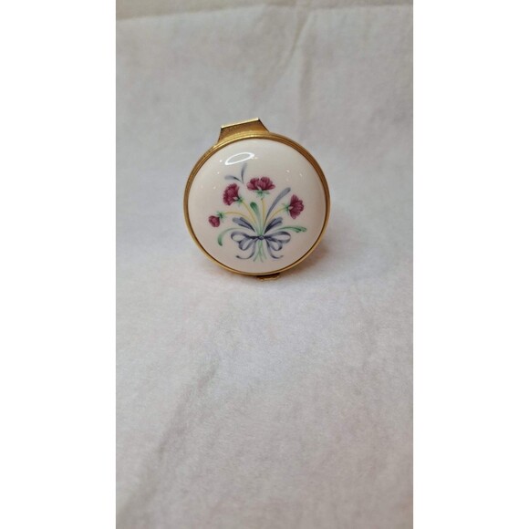 Lenox Floral Decorated Keepsake Box Clasped Gold Rim Trinket Box - Picture 1 of 11